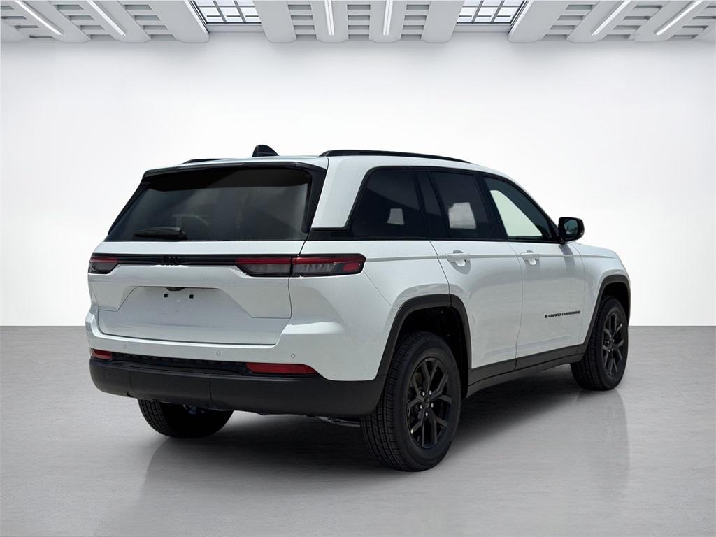 new 2025 Jeep Grand Cherokee car, priced at $37,385