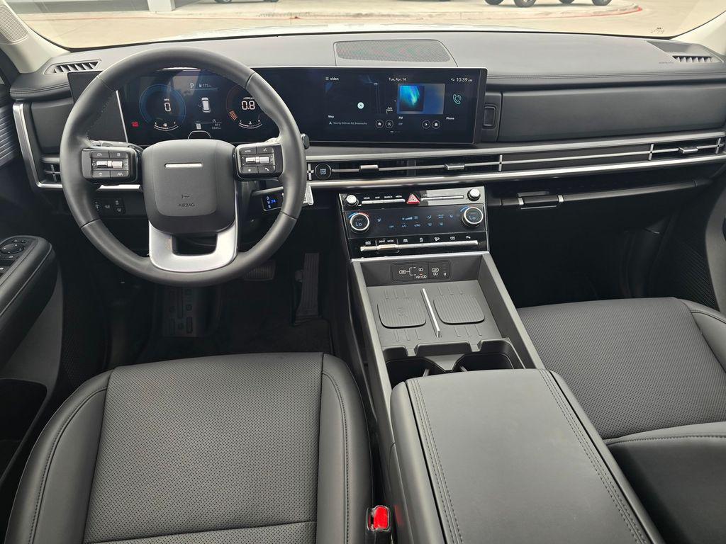 used 2025 Hyundai Santa Fe car, priced at $35,998