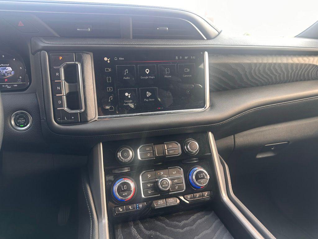 used 2024 GMC Yukon car, priced at $69,967