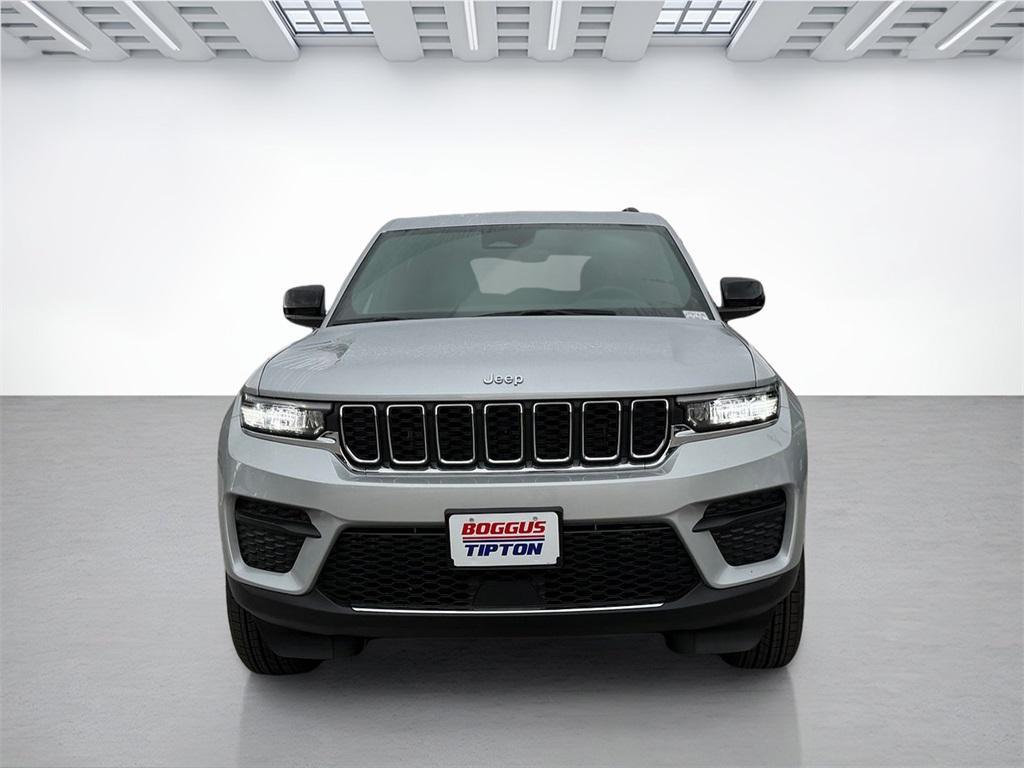 new 2025 Jeep Grand Cherokee car, priced at $34,225