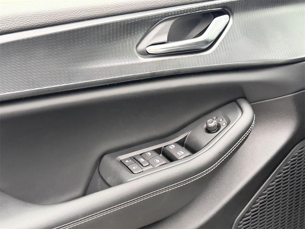 new 2025 Jeep Grand Cherokee car, priced at $38,080