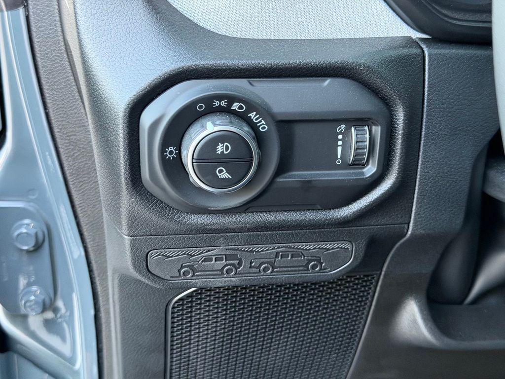 new 2026 Jeep Gladiator car, priced at $43,550