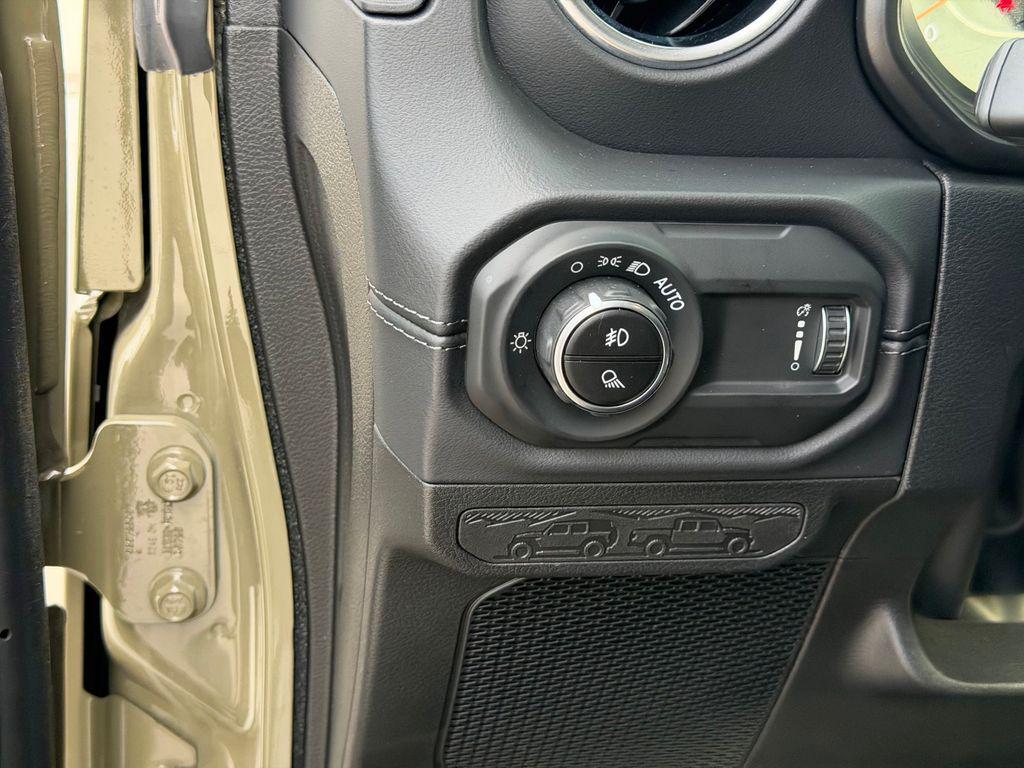 new 2026 Jeep Gladiator car, priced at $42,745