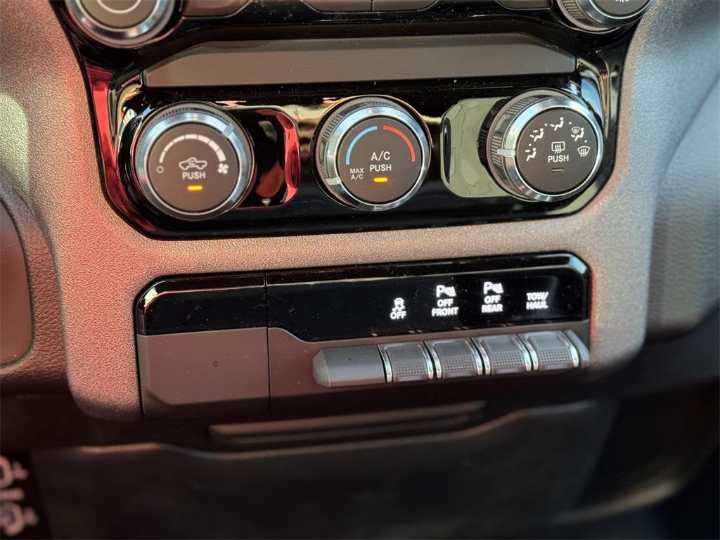 new 2025 Ram 1500 car, priced at $42,085