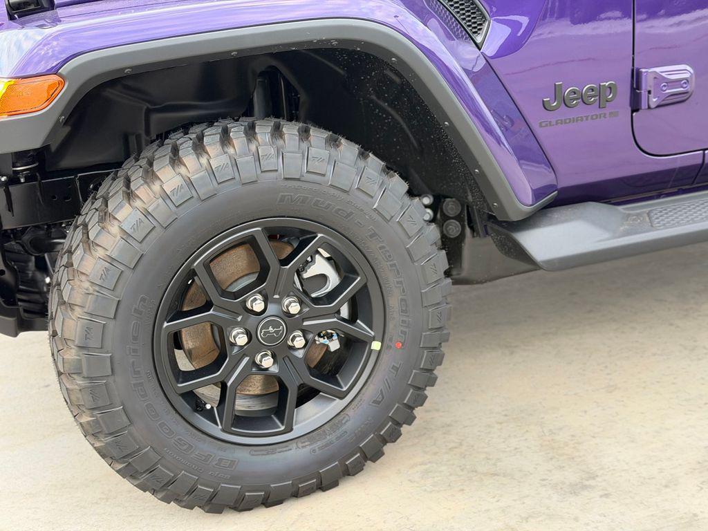 new 2026 Jeep Gladiator car, priced at $43,135