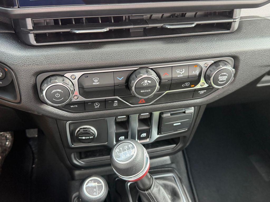 new 2026 Jeep Wrangler car, priced at $32,105