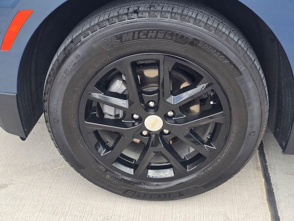 used 2024 Chevrolet Equinox car, priced at $23,998