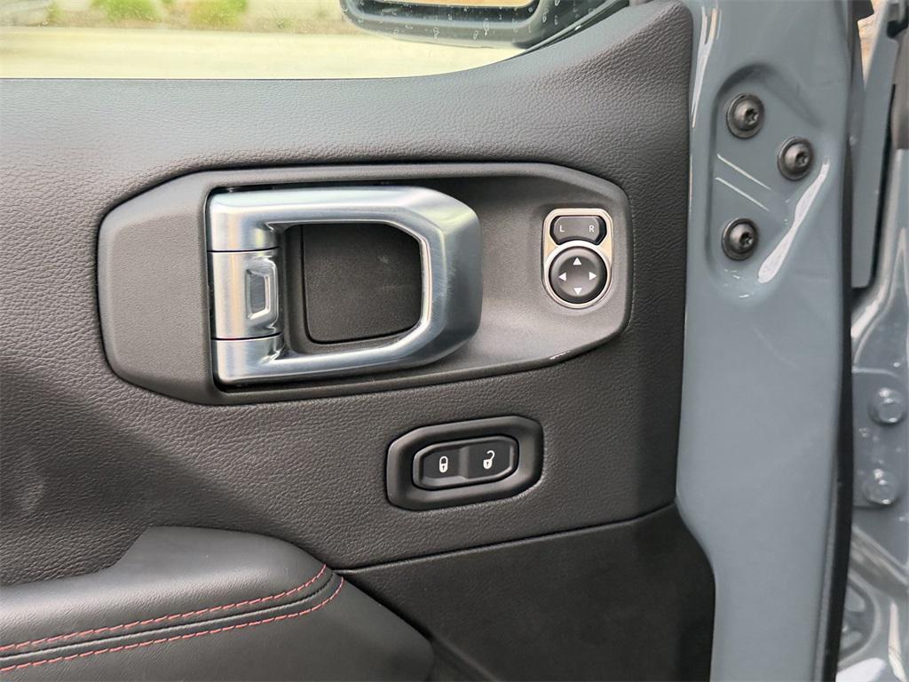 new 2026 Jeep Gladiator car, priced at $58,535