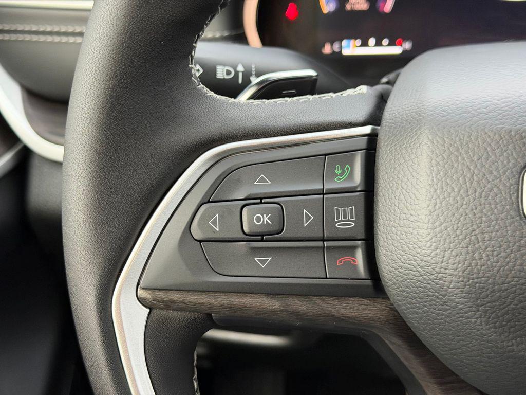 new 2025 Jeep Grand Cherokee L car, priced at $44,740