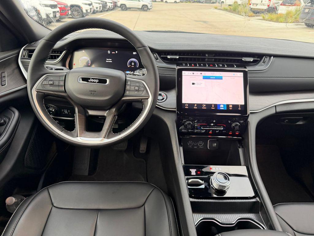 new 2025 Jeep Grand Cherokee L car, priced at $44,740