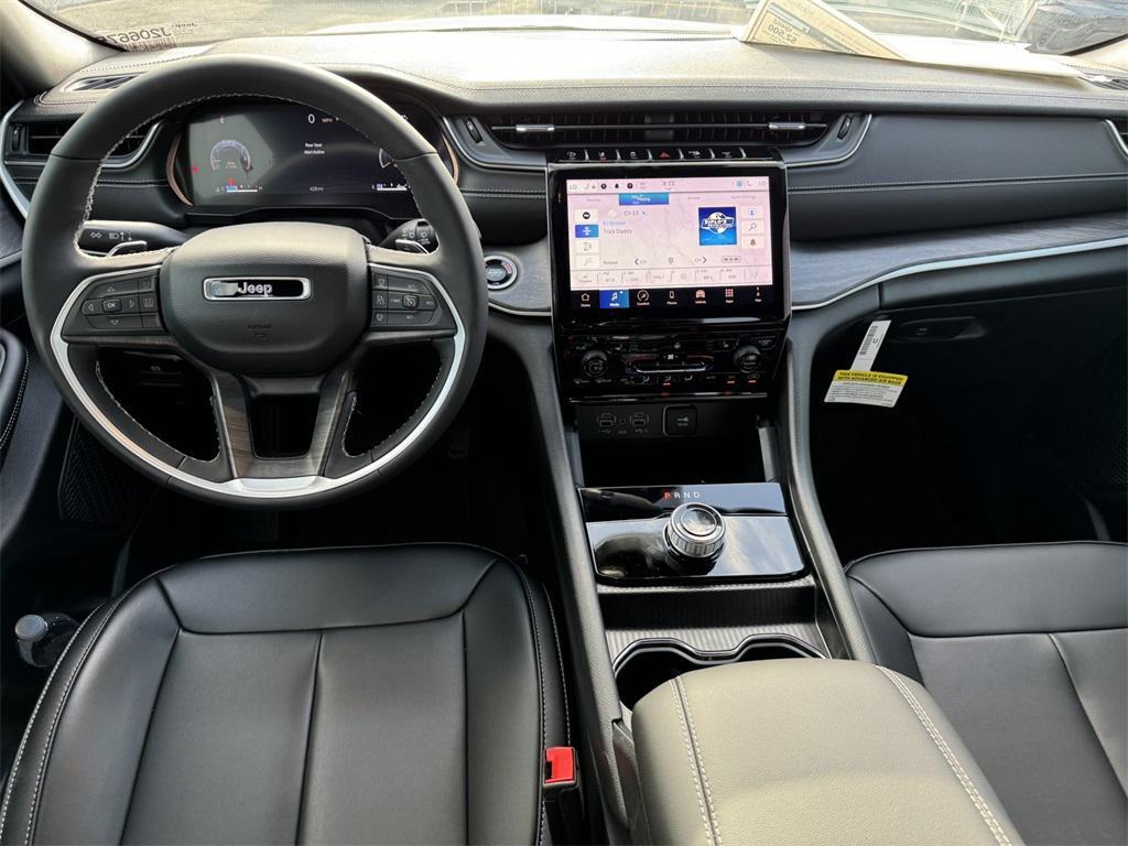 new 2024 Jeep Grand Cherokee car, priced at $50,425