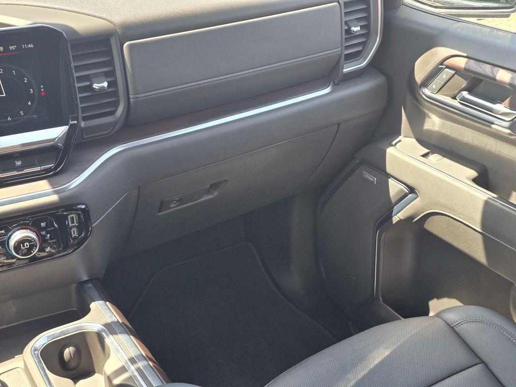 used 2024 GMC Sierra 1500 car, priced at $49,998