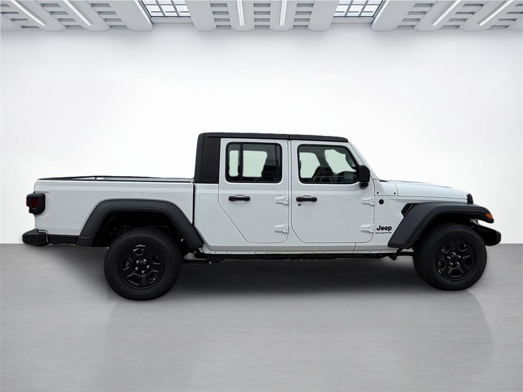 new 2026 Jeep Gladiator car, priced at $36,420