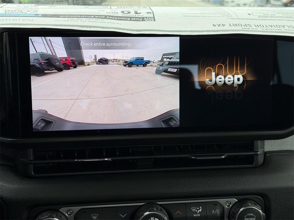 new 2026 Jeep Gladiator car, priced at $36,420