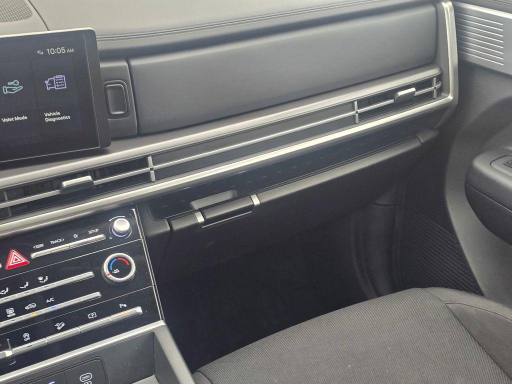 used 2025 Hyundai Santa Fe car, priced at $29,998