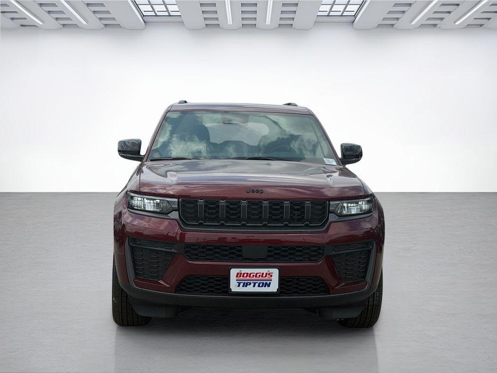 new 2026 Jeep Grand Cherokee car, priced at $37,575