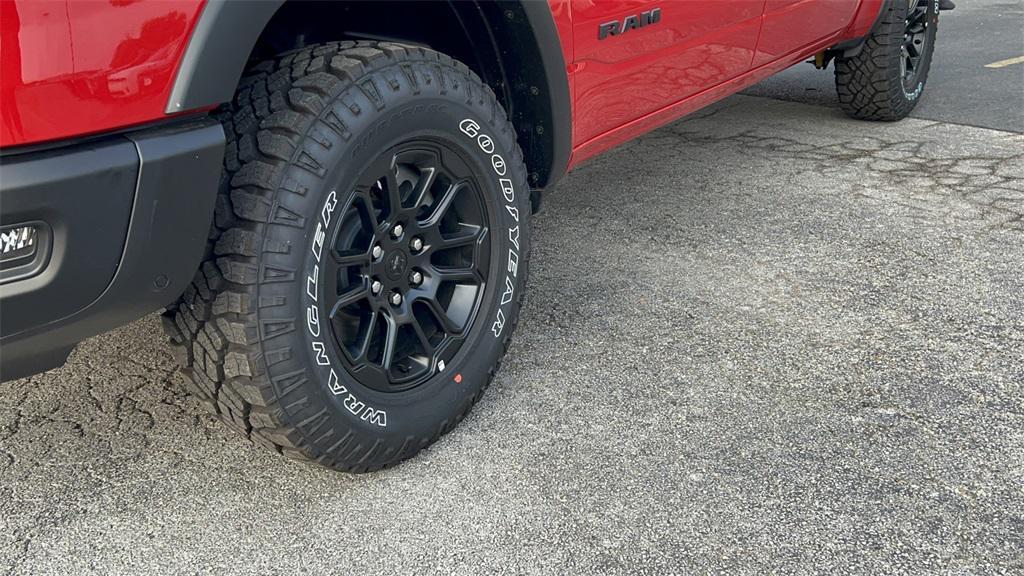 new 2025 Ram 1500 car, priced at $57,394