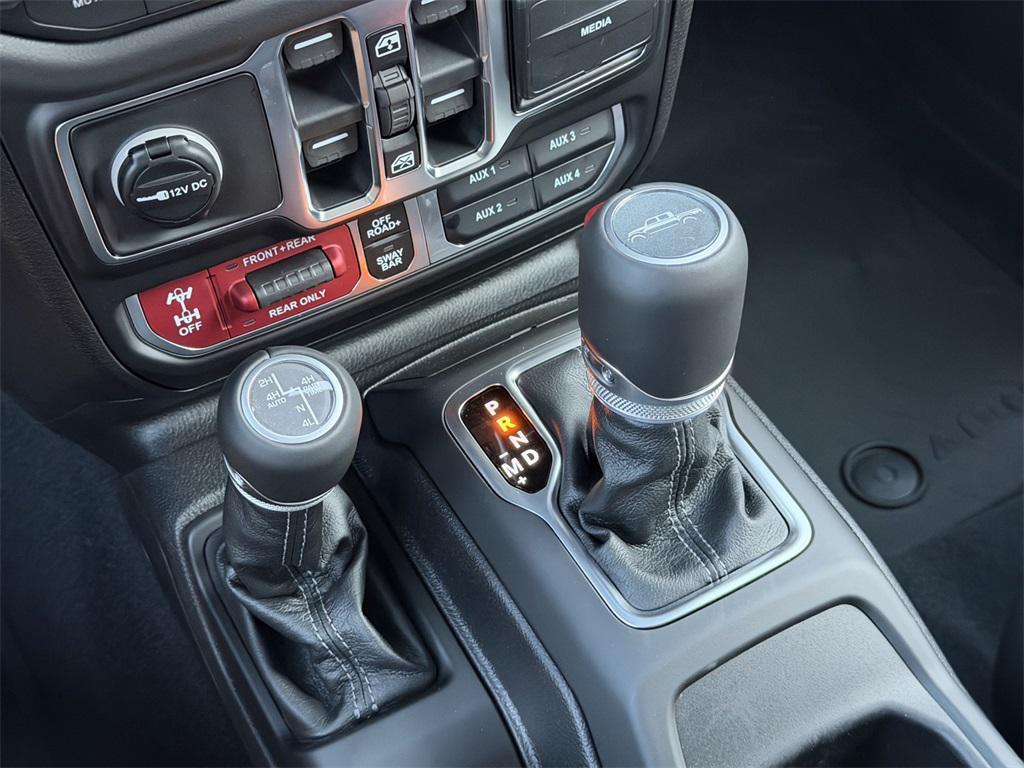 new 2026 Jeep Gladiator car, priced at $57,720