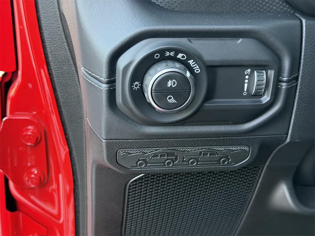 new 2026 Jeep Gladiator car, priced at $57,720