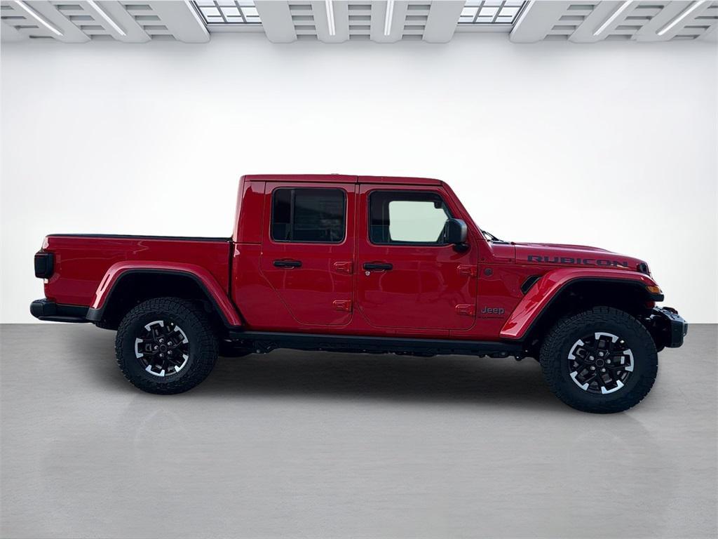 new 2026 Jeep Gladiator car, priced at $57,720