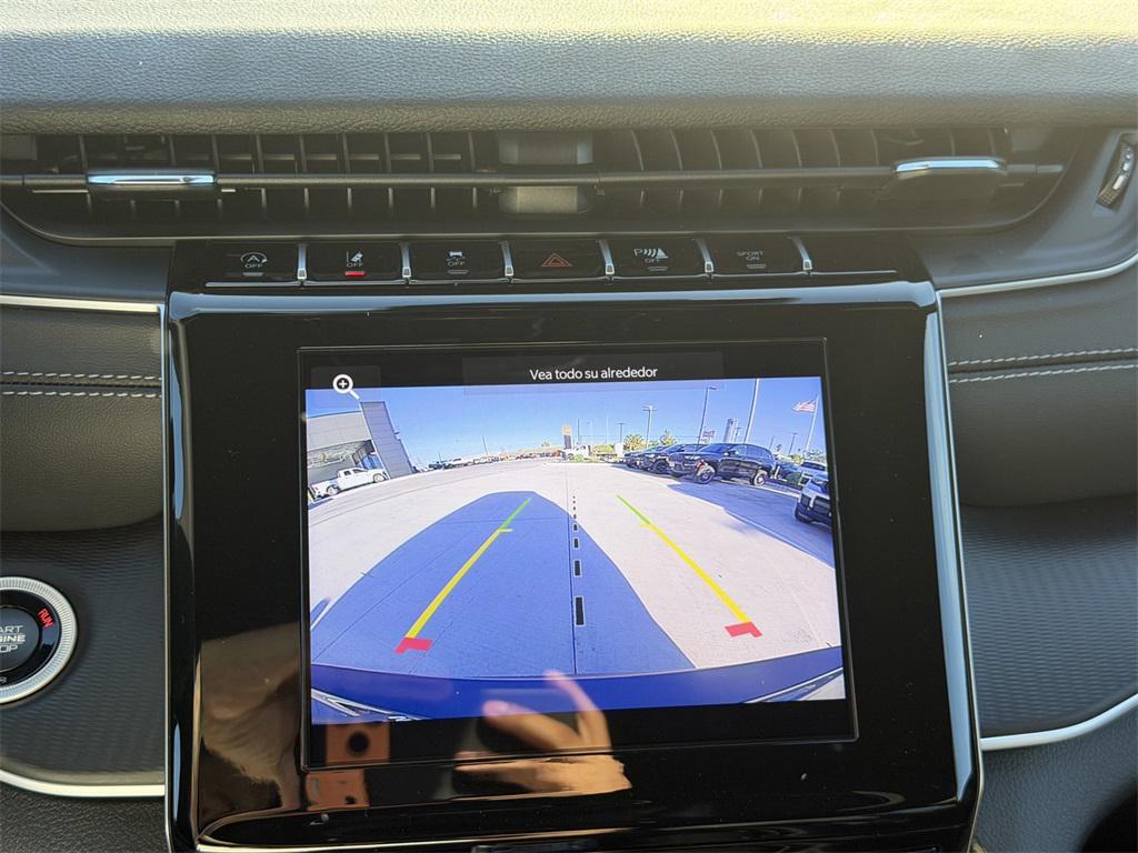 new 2025 Jeep Grand Cherokee L car, priced at $39,495