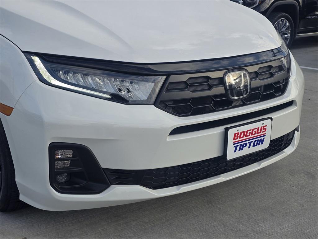 used 2025 Honda Odyssey car, priced at $35,998