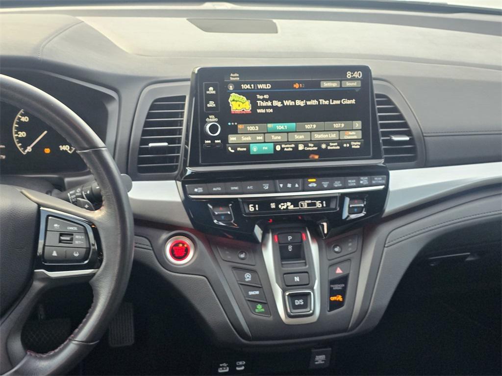 used 2025 Honda Odyssey car, priced at $35,998