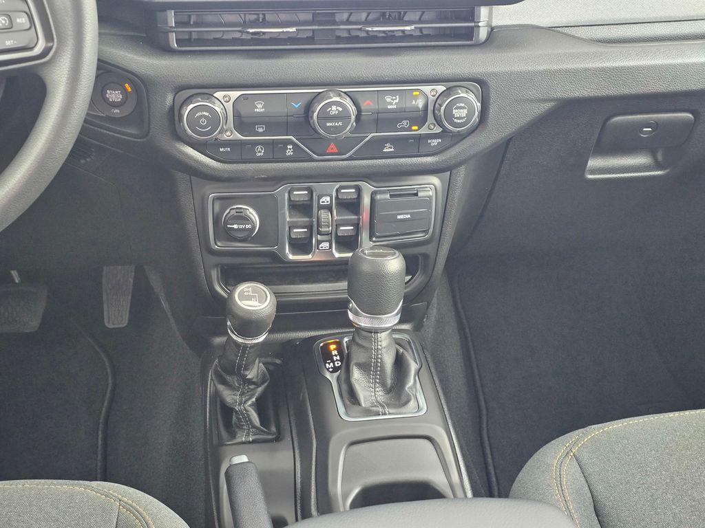 new 2026 Jeep Gladiator car, priced at $36,340