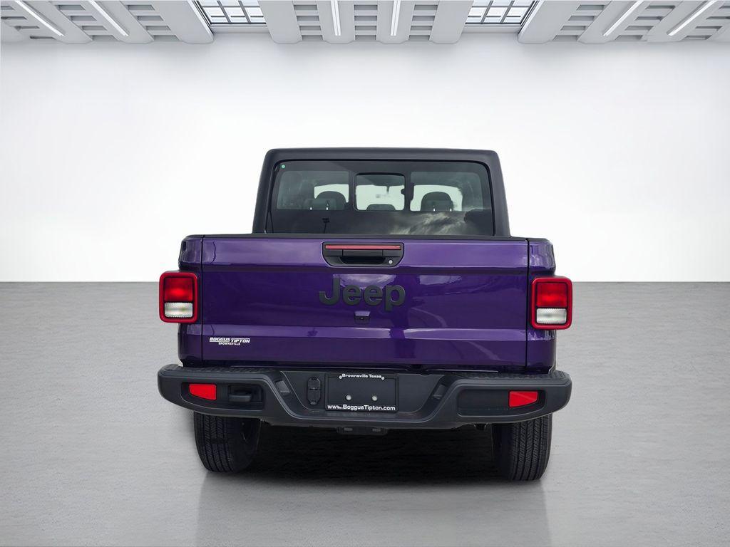 new 2026 Jeep Gladiator car, priced at $36,340