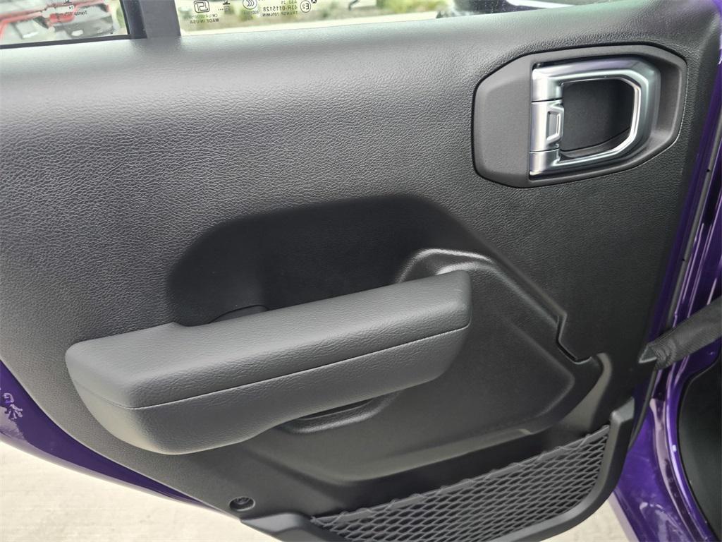 new 2026 Jeep Gladiator car, priced at $38,840