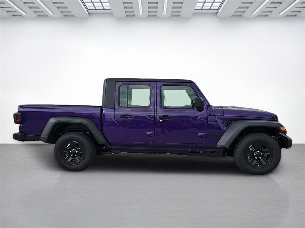 new 2026 Jeep Gladiator car, priced at $38,840
