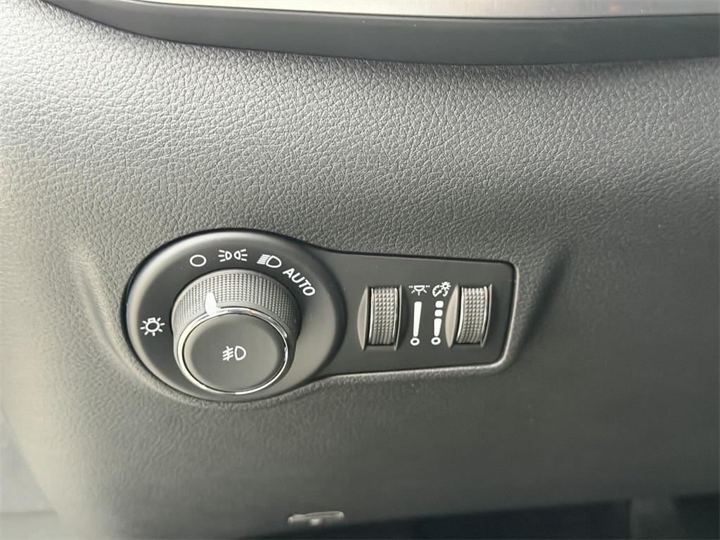 new 2026 Jeep Compass car, priced at $30,231