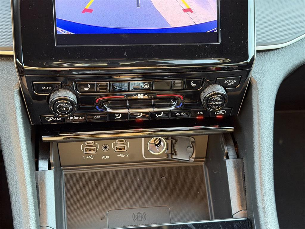 new 2025 Jeep Grand Cherokee L car, priced at $38,730