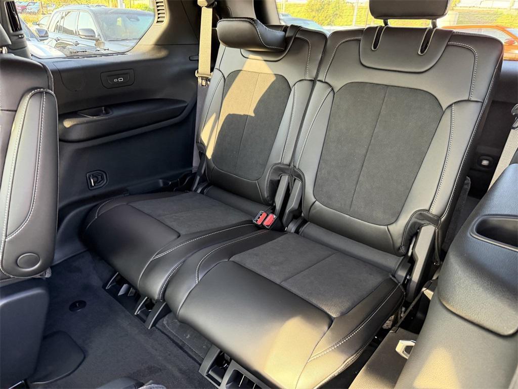 new 2025 Jeep Grand Cherokee L car, priced at $38,730