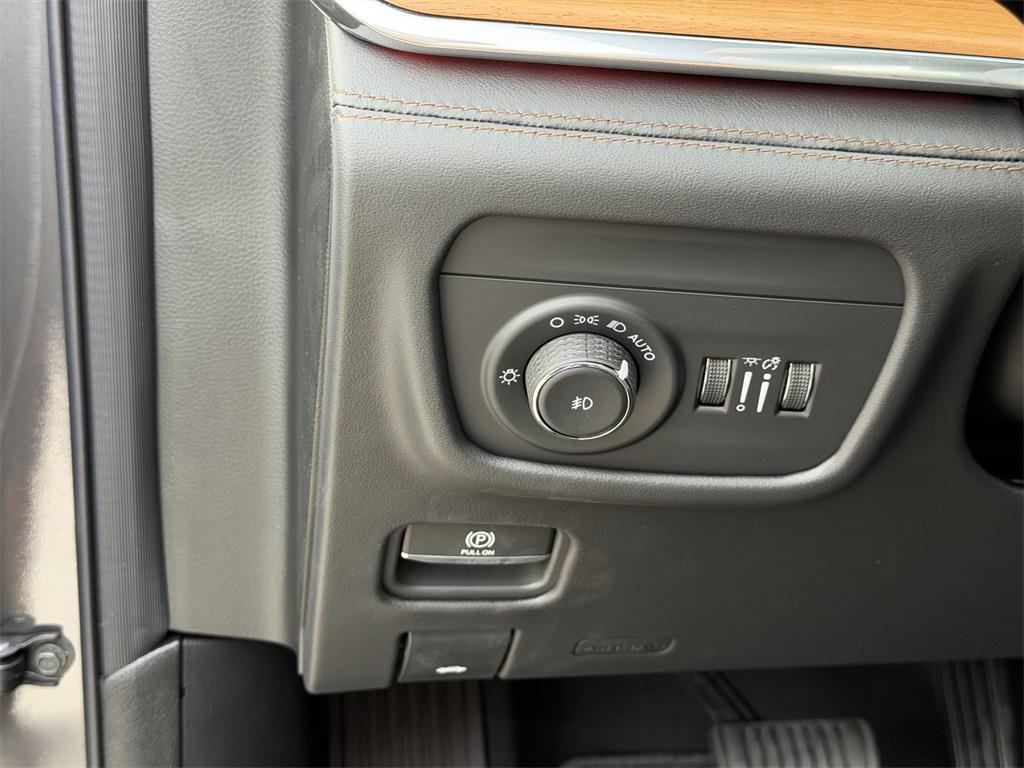 new 2025 Jeep Grand Cherokee L car, priced at $57,630