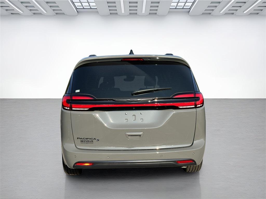 new 2023 Chrysler Pacifica car, priced at $43,515