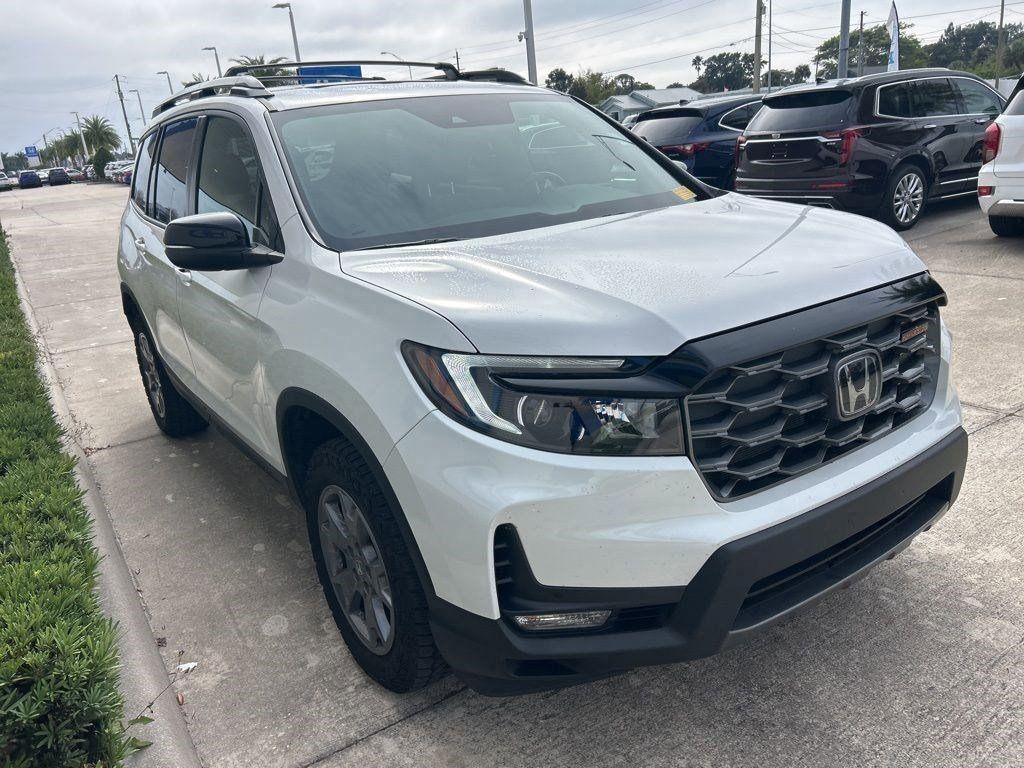 used 2025 Honda Passport car, priced at $39,400