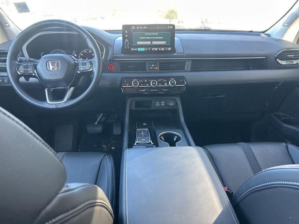 used 2024 Honda Pilot car, priced at $38,900