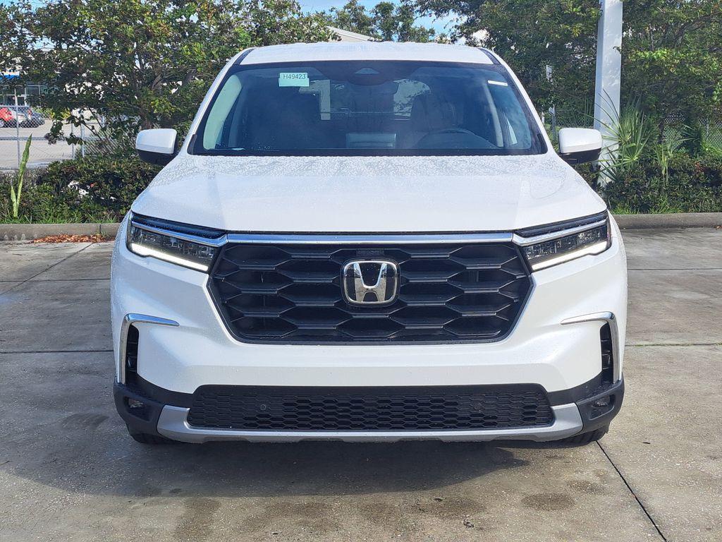 new 2025 Honda Pilot car, priced at $48,280
