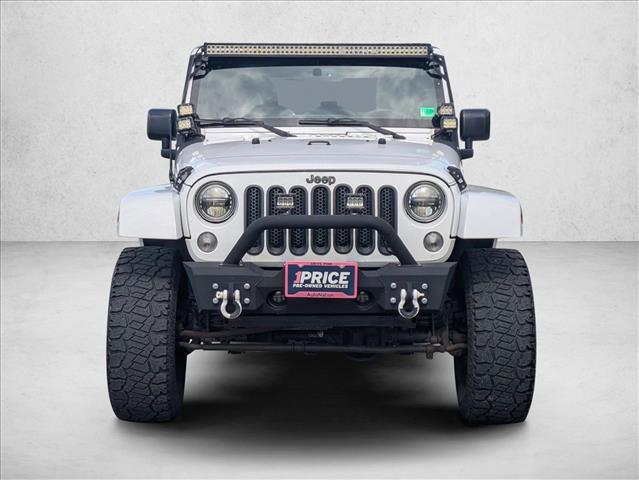 used 2015 Jeep Wrangler Unlimited car, priced at $17,666