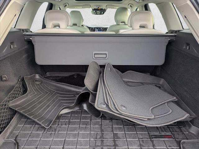 used 2021 Volvo XC60 car, priced at $31,992