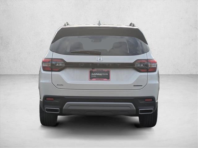 new 2025 Honda Pilot car, priced at $52,280
