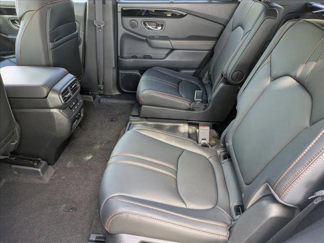 new 2025 Honda Pilot car, priced at $51,830