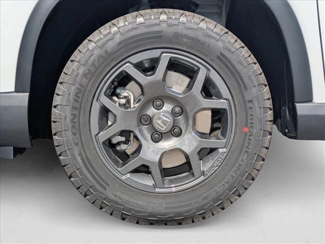 new 2025 Honda Pilot car, priced at $51,830