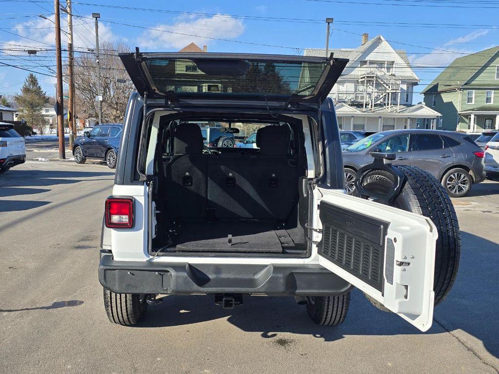 used 2021 Jeep Wrangler Unlimited car, priced at $28,995