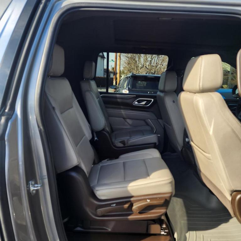 used 2021 GMC Yukon XL car, priced at $39,995