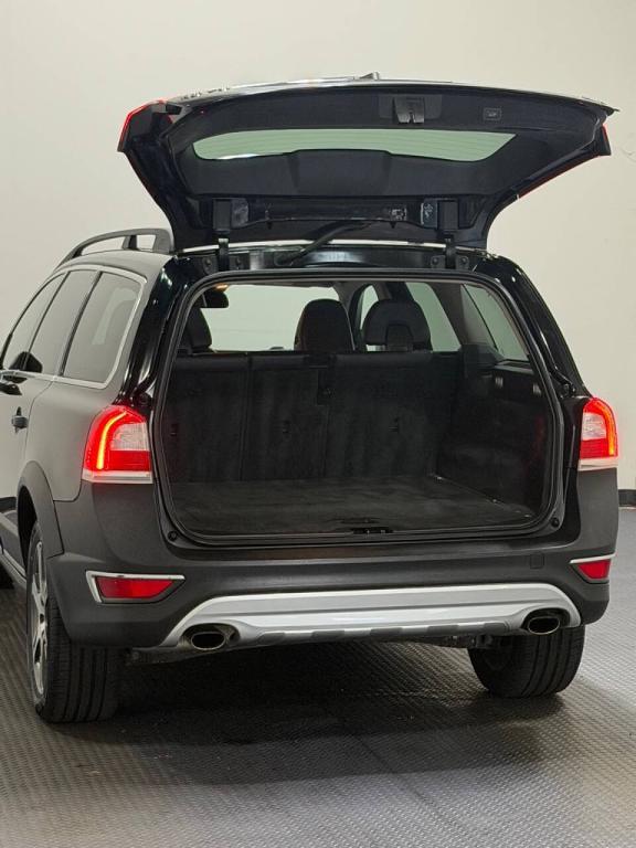 used 2014 Volvo XC70 car, priced at $12,999
