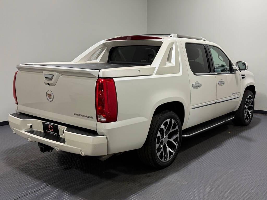 used 2013 Cadillac Escalade EXT car, priced at $23,999
