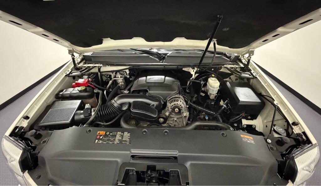 used 2013 Cadillac Escalade EXT car, priced at $23,999