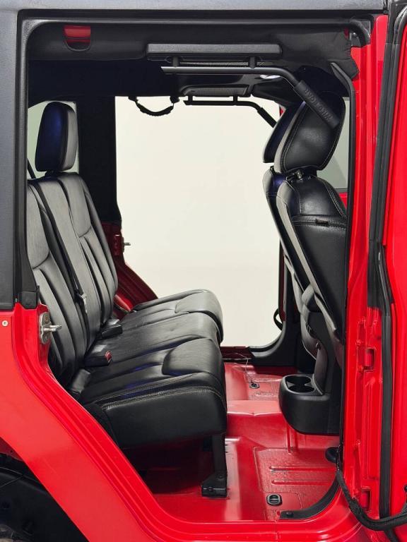 used 2015 Jeep Wrangler Unlimited car, priced at $24,999